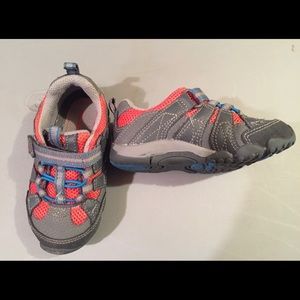 8 XW stride wide toddler sneakers